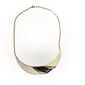 80s Signed Monet Cream & Black Enamel Gold Tone Collar Necklace